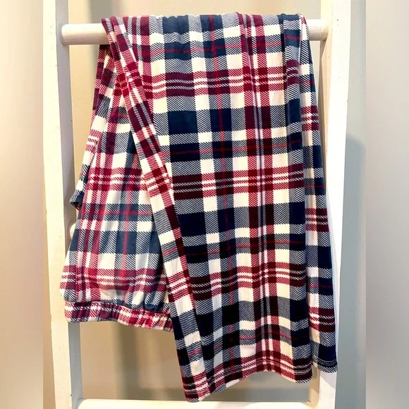Like New Muk Luks silky velour stretch plaid pajama pants 2X - Picture 5 of 11